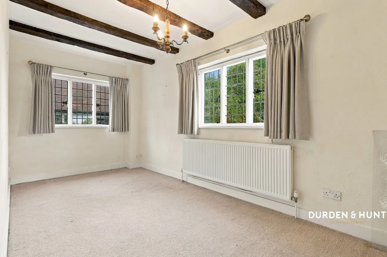 New Road, Lambourne End, RM4, photo 11