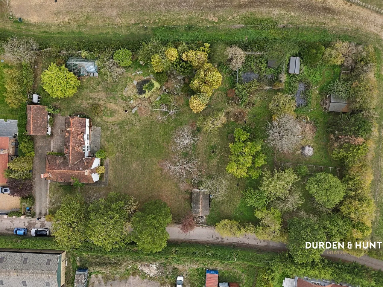 New Road, Lambourne End, RM4, photo 35