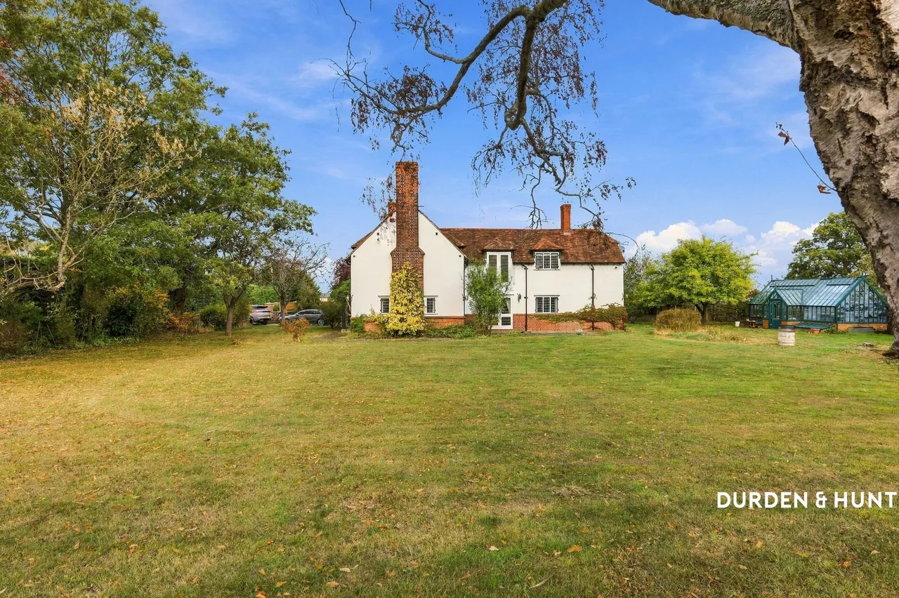 New Road, Lambourne End, RM4, photo 31