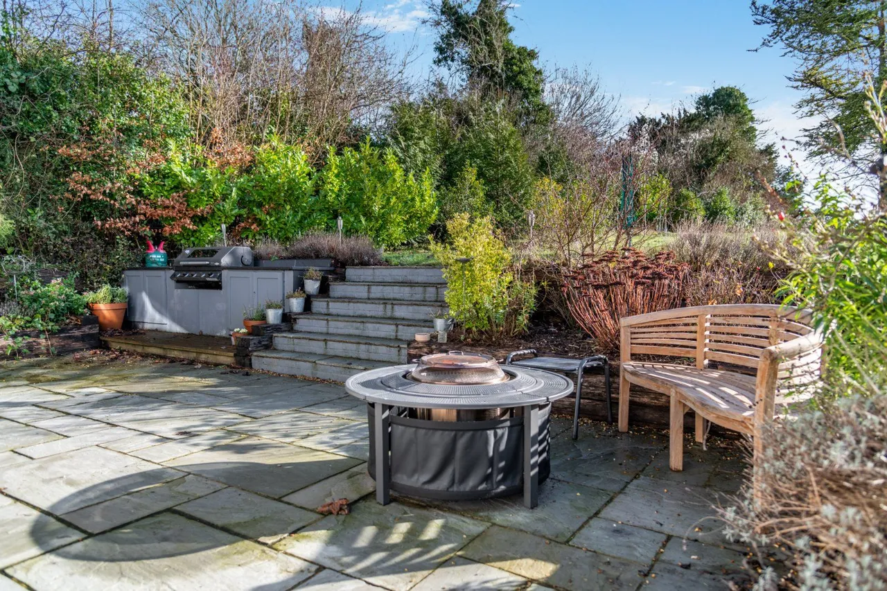 Gunville Road, Winterslow, SP5, photo 18