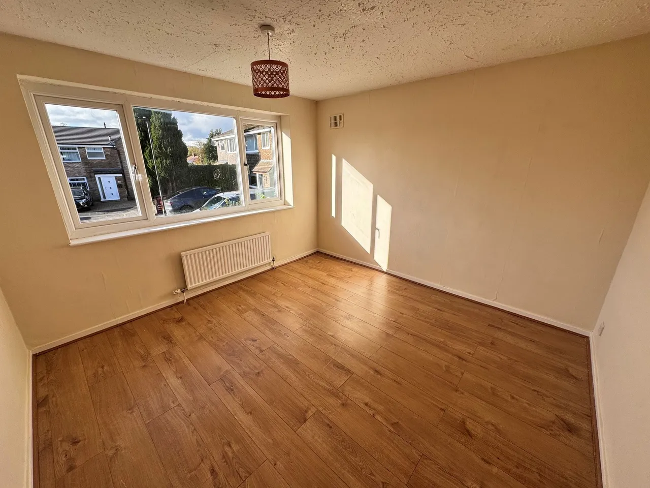 Knowle Avenue, High Peak, photo 9