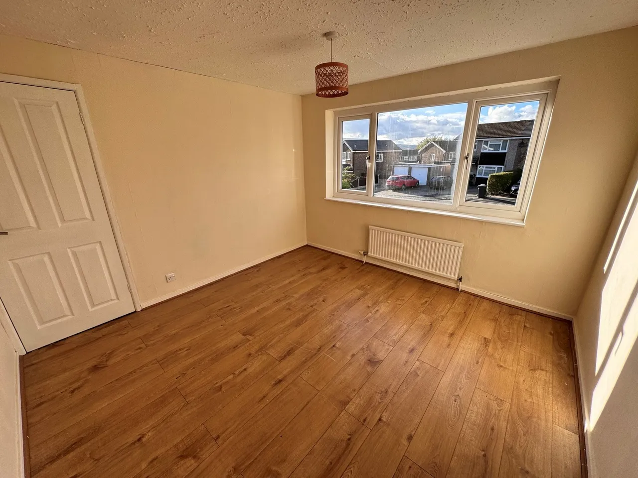 Knowle Avenue, High Peak, photo 10