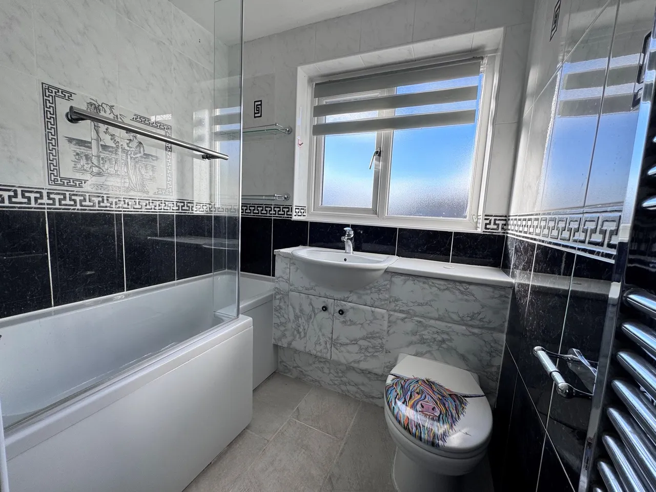 Knowle Avenue, High Peak, photo 15