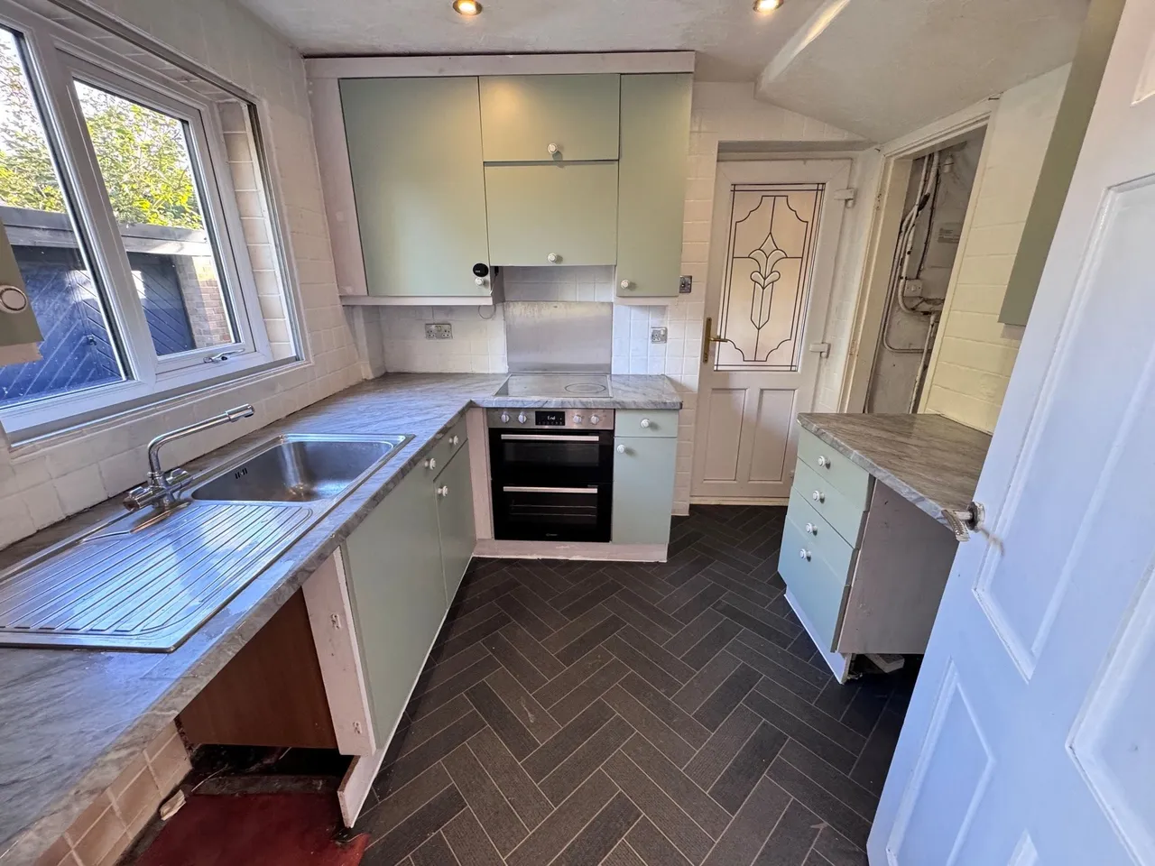 Knowle Avenue, High Peak, photo 7