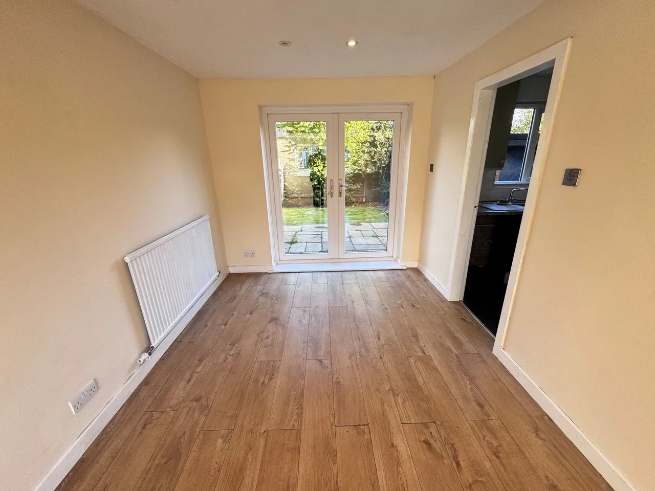 Knowle Avenue, High Peak, photo 6