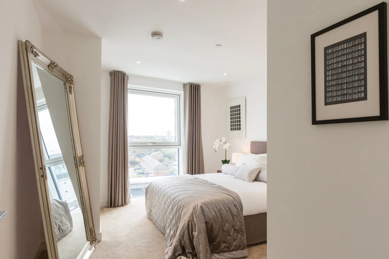 Flat 68, Haydn Tower, 50 Wandsworth Road, London, photo 4