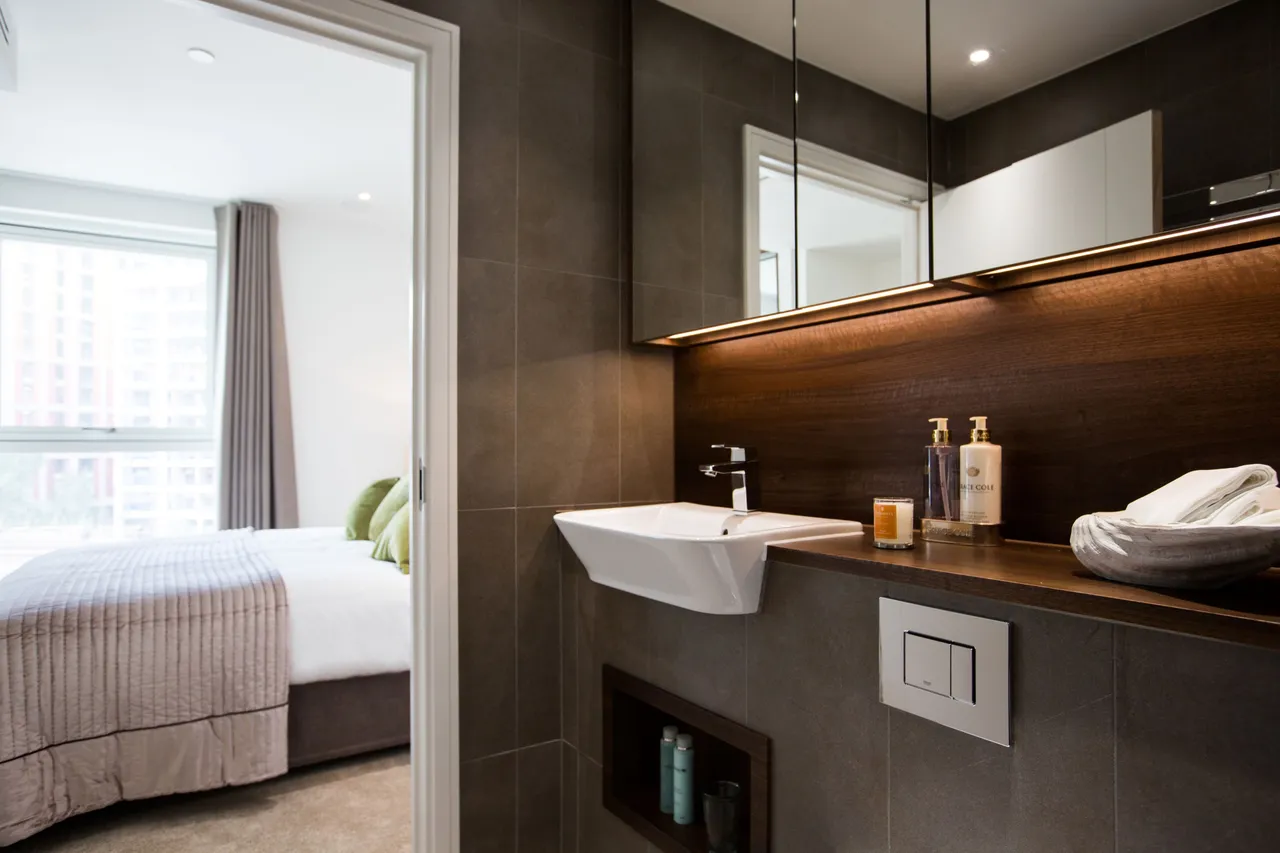Flat 68, Haydn Tower, 50 Wandsworth Road, London, photo 10