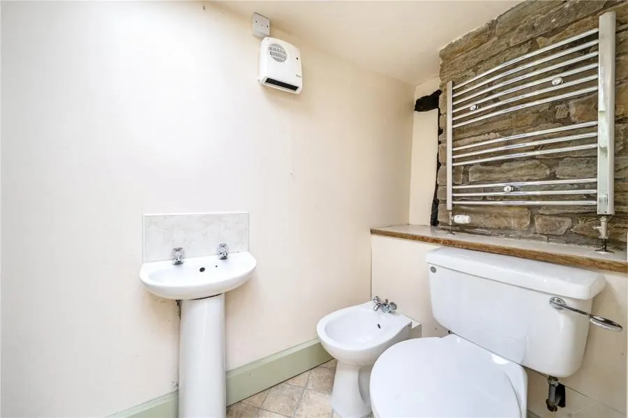 Bircher, Leominster, HR6, photo 21