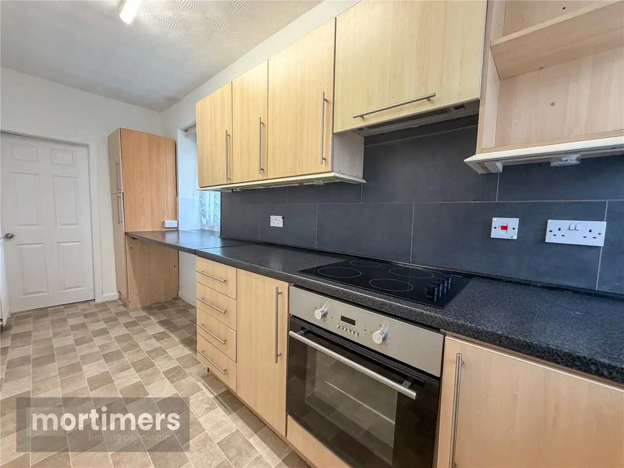 Shadsworth Road, Blackburn, BB1, photo 8
