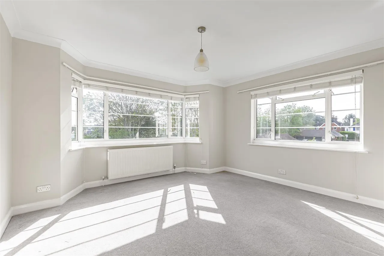 2 bed flat to rent, Upper Richmond Road West, East Sheen, SW14