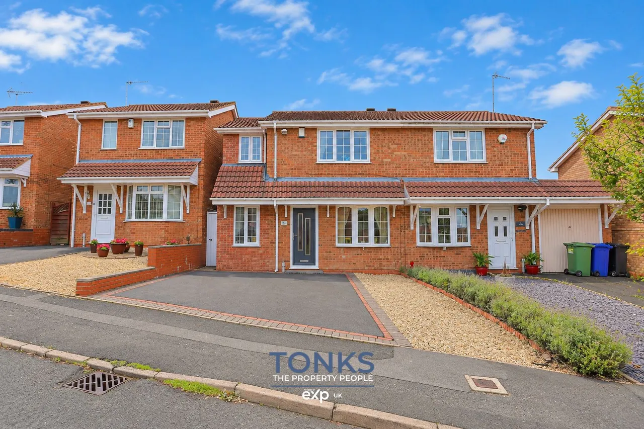 4 bed house for sale — Brelades Close, Dudley, DY1 2UZ