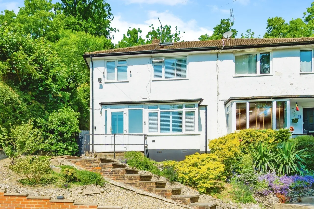 3 bed house for sale — Milner Road, Caterham, Surrey, CR3