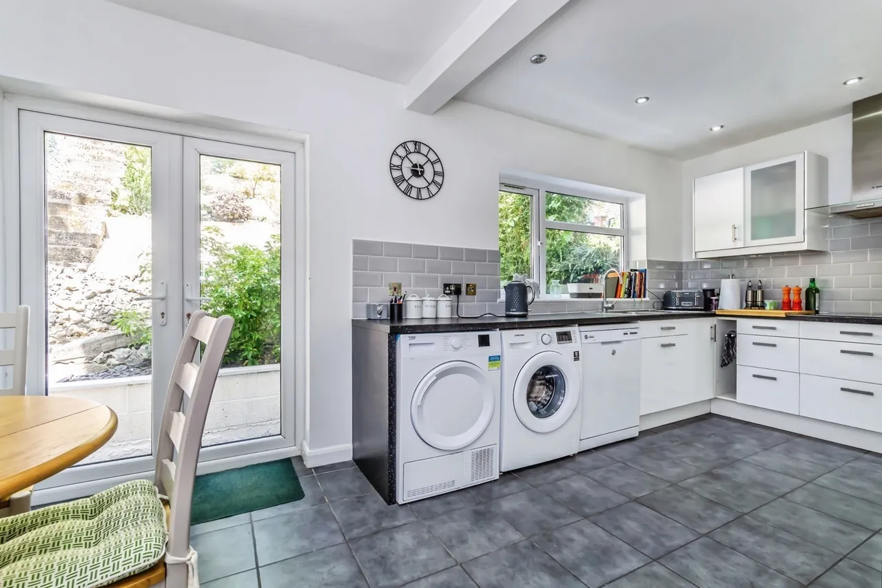 Milner Road, Caterham, Surrey, CR3, photo 3