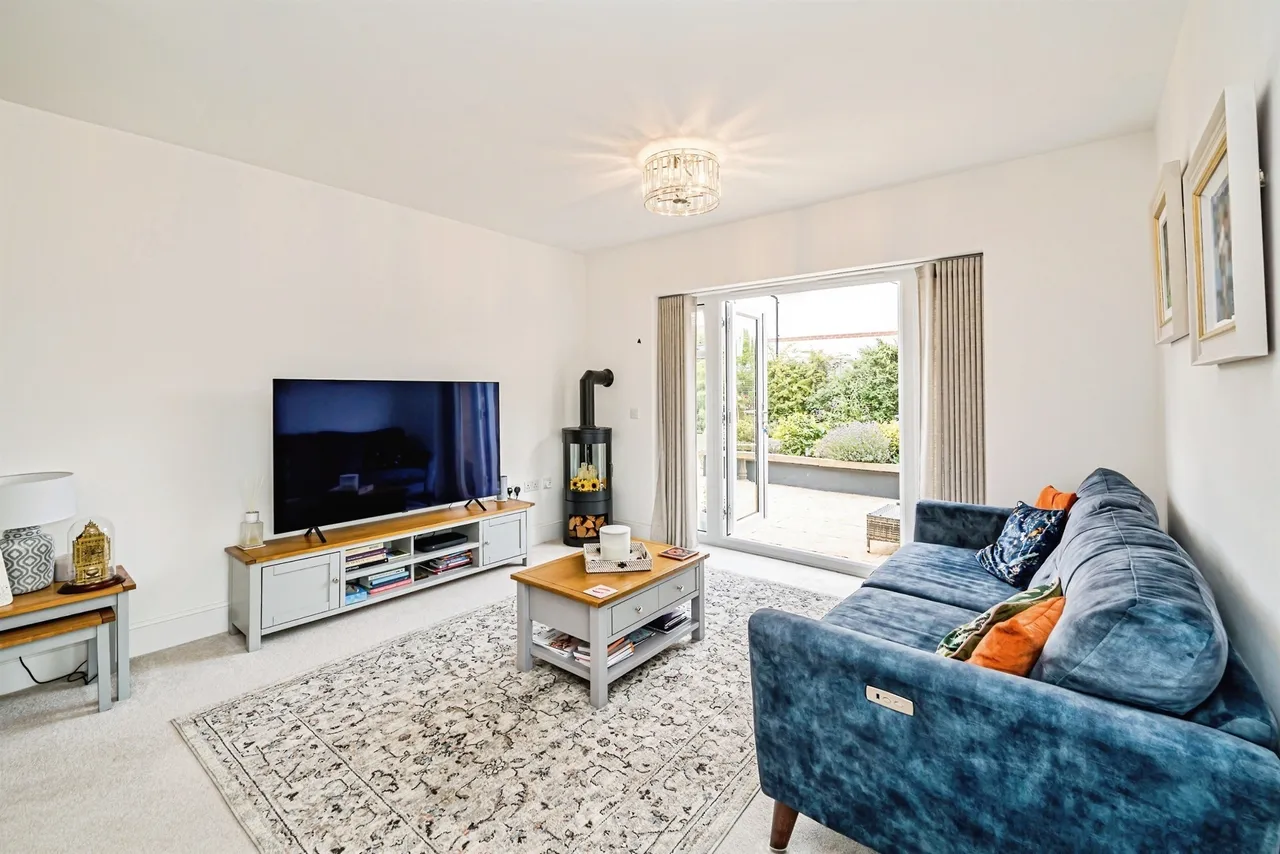 Poplar Way, Ickford, Aylesbury, photo 8