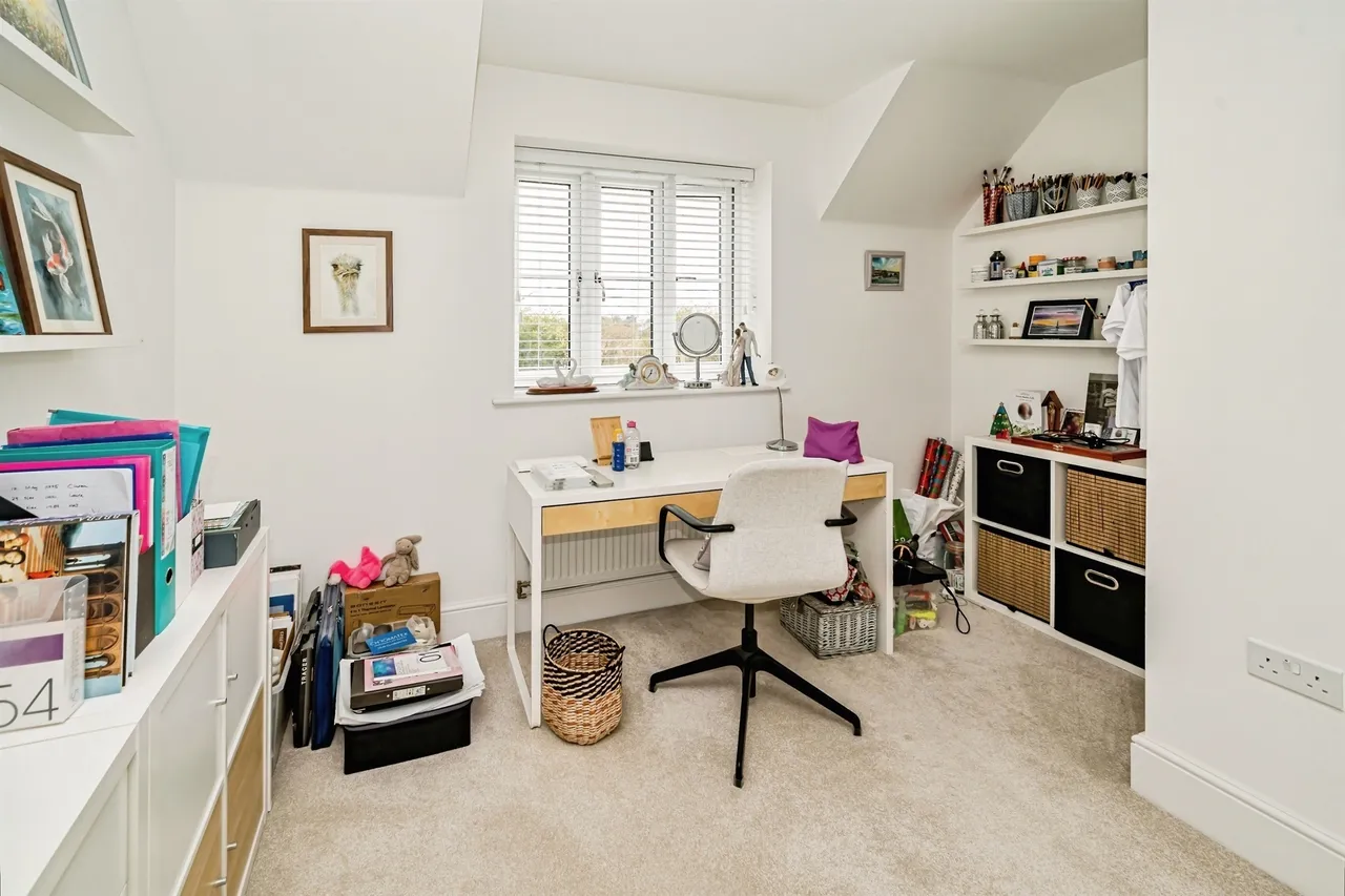 Poplar Way, Ickford, Aylesbury, photo 11