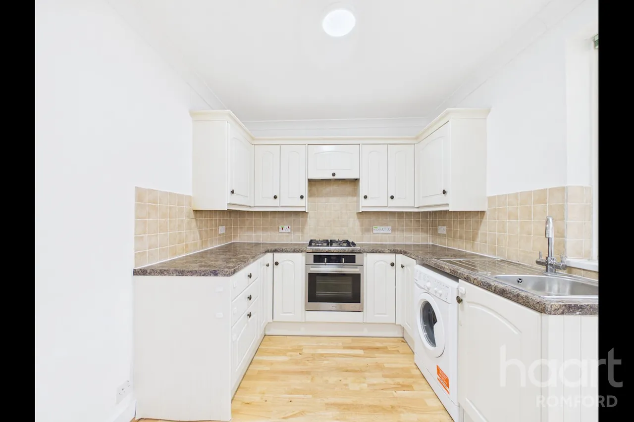 Linley Crescent, Romford, RM7, photo 7