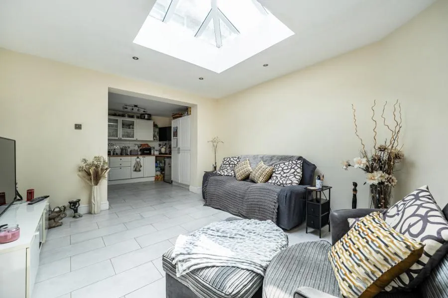 Larch Close, Camberley, GU15, photo 4