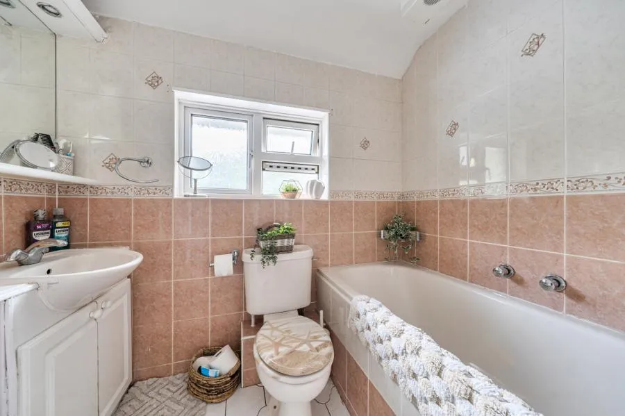 Larch Close, Camberley, GU15, photo 16