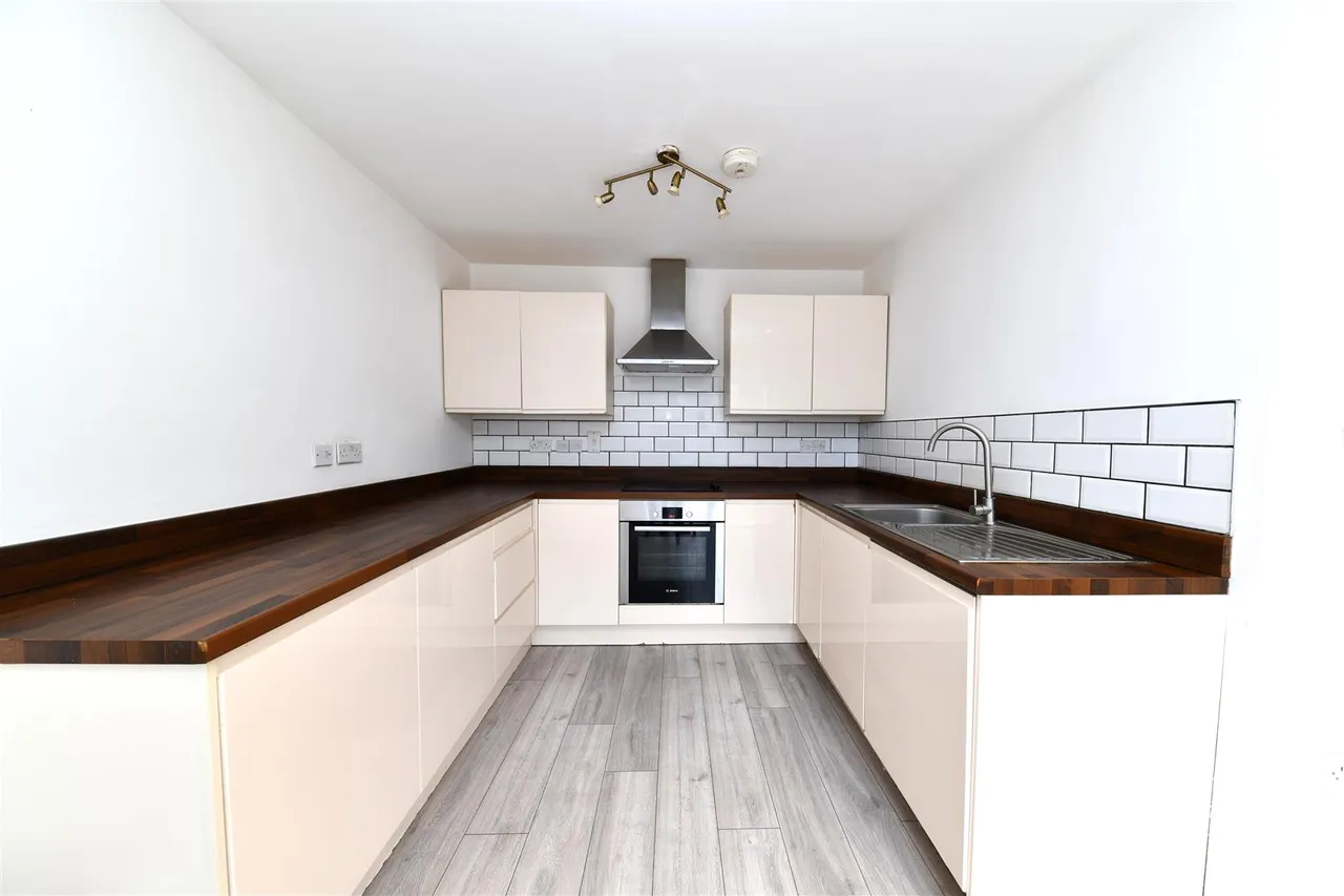 Swingate, Stevenage, SG1 1AS, photo 2