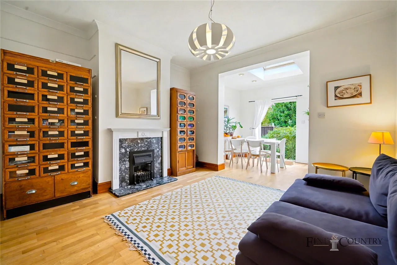 Dewsbury Road, London, photo 5