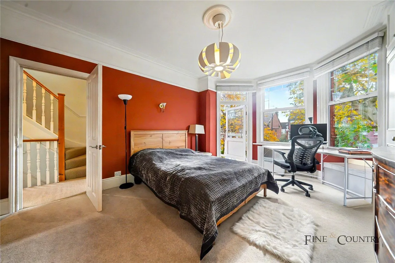 Dewsbury Road, London, photo 14