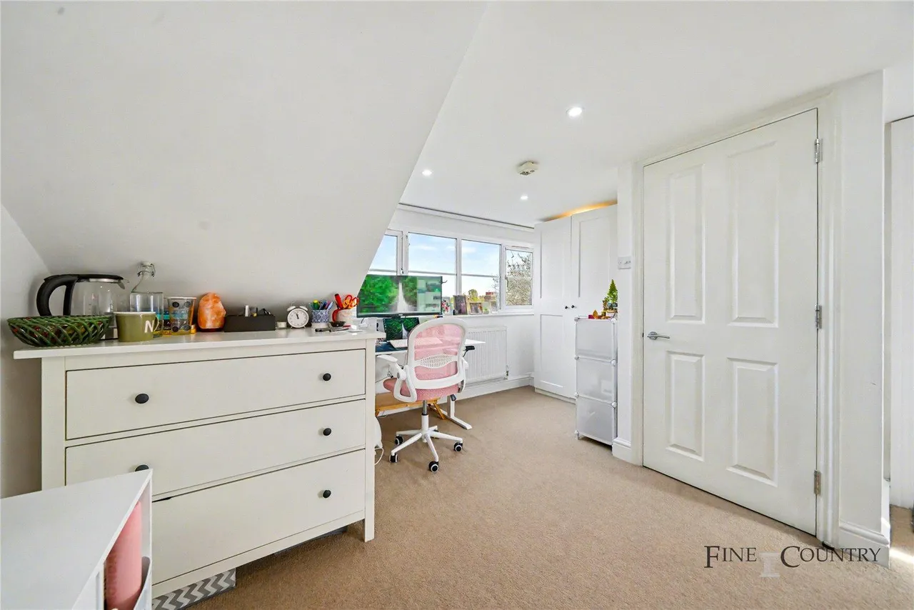 Dewsbury Road, London, photo 19