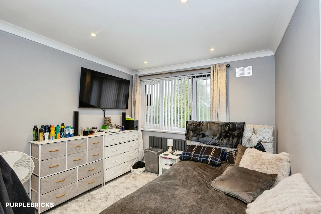 Wigan Crescent, Bedhampton, PO9, photo 24