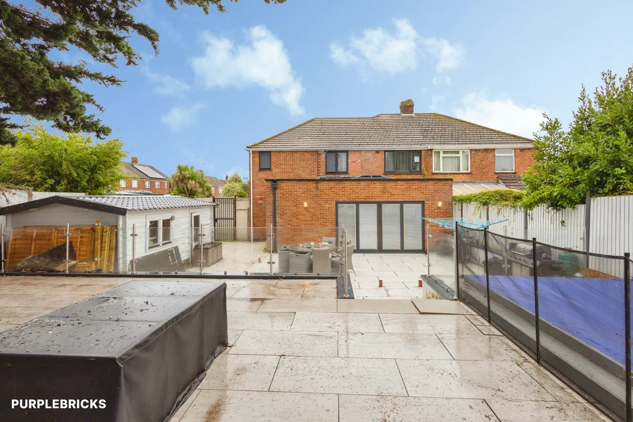 Wigan Crescent, Bedhampton, PO9, photo 9