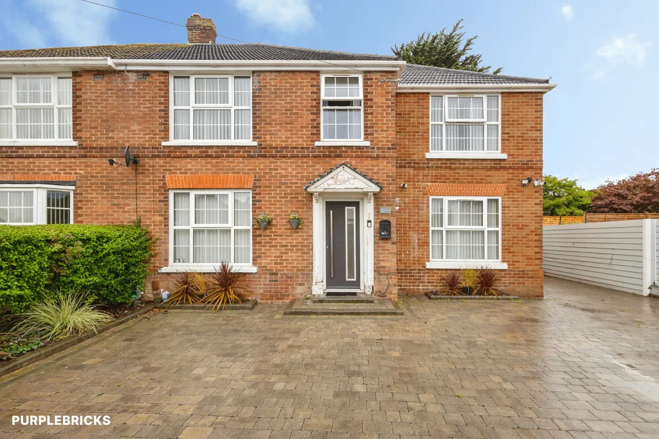 Wigan Crescent, Bedhampton, PO9, photo 5