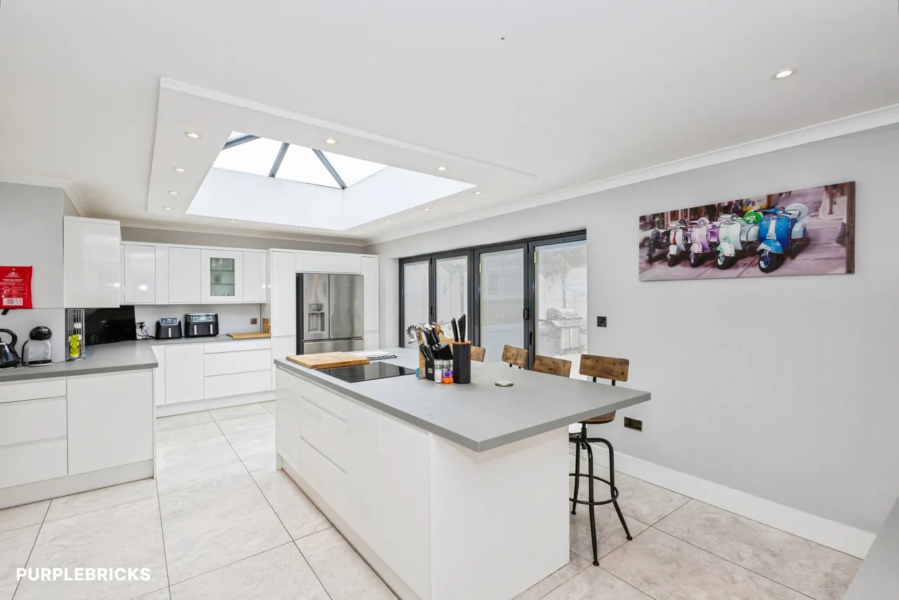 Wigan Crescent, Bedhampton, PO9, photo 14