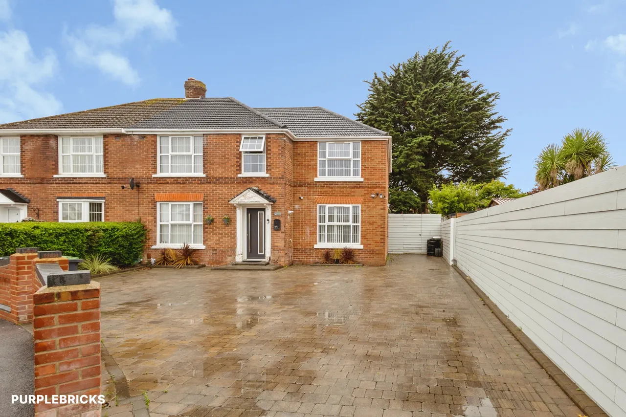 Wigan Crescent, Bedhampton, PO9, photo 6