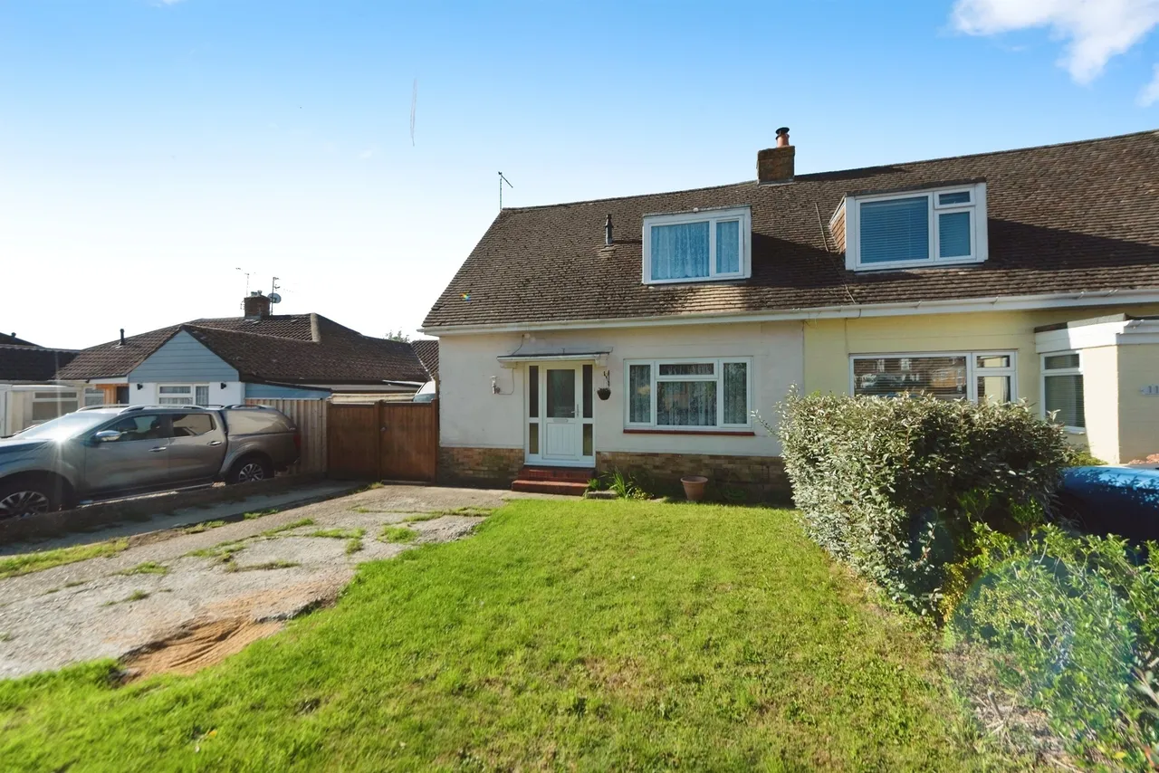 3 bed house for sale — Silverdale Drive, Waterlooville