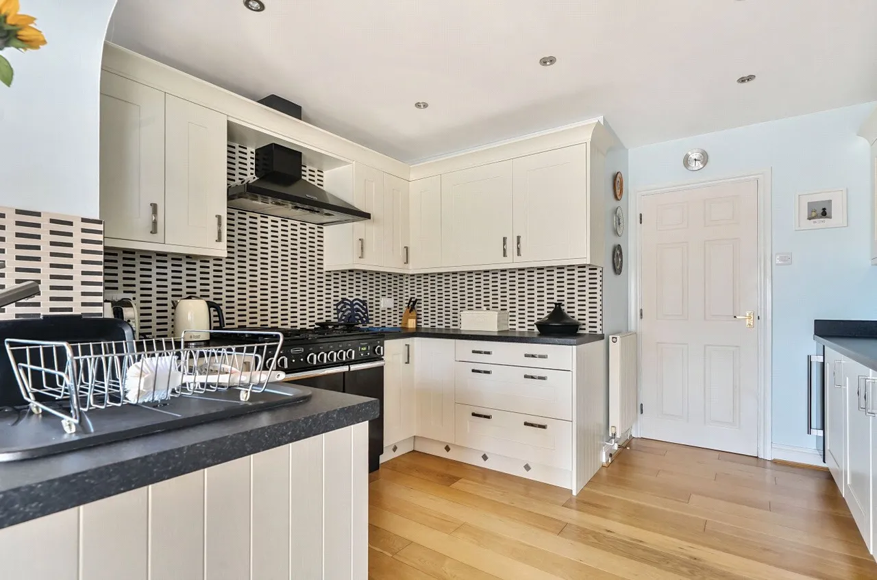 Woodlands, Cefnllys Lane, Llandrindod Wells, Powys, LD1 5DE, photo 4