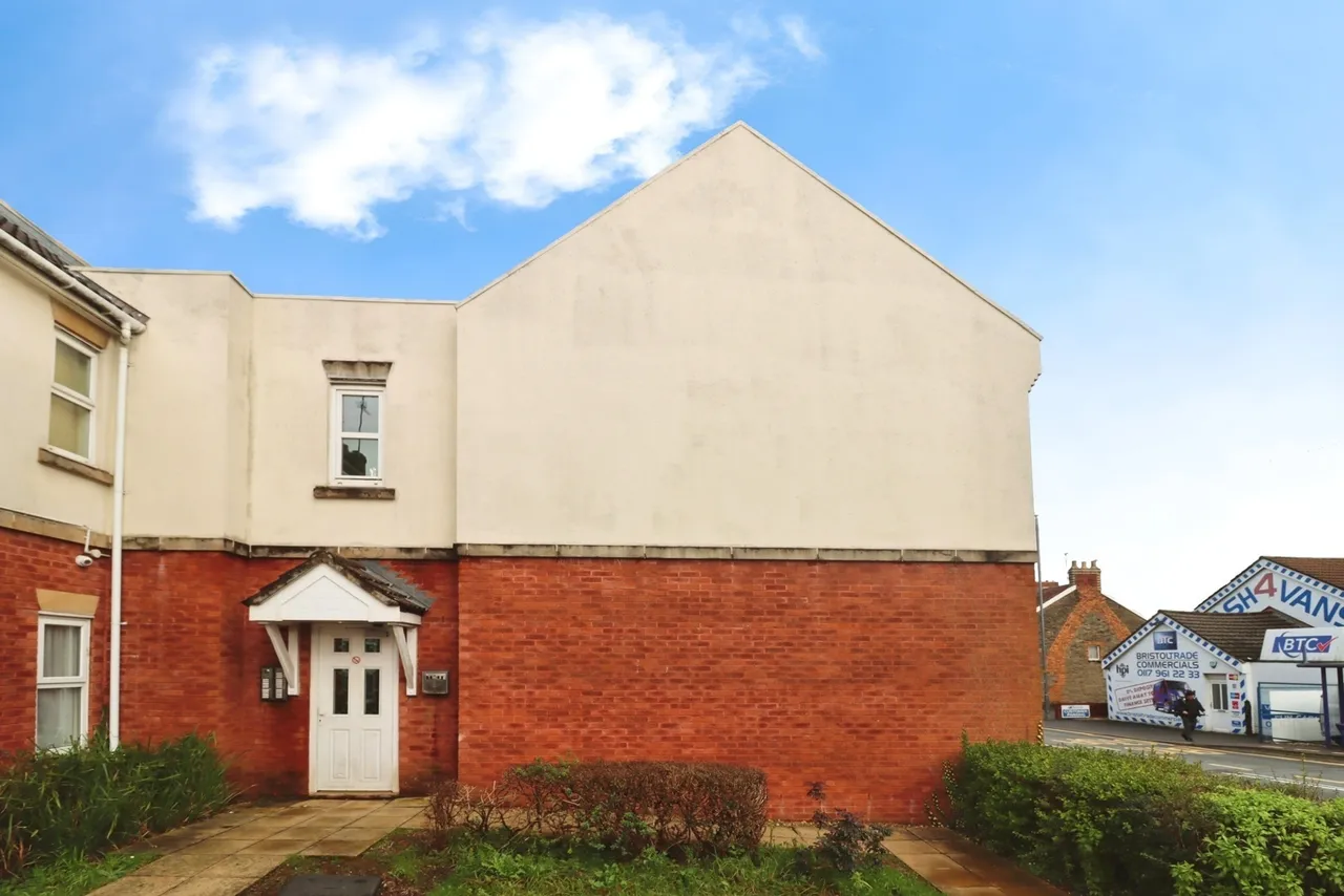 Kennington Avenue, Kingswood, Bristol, Gloucestershire, BS15, photo 11