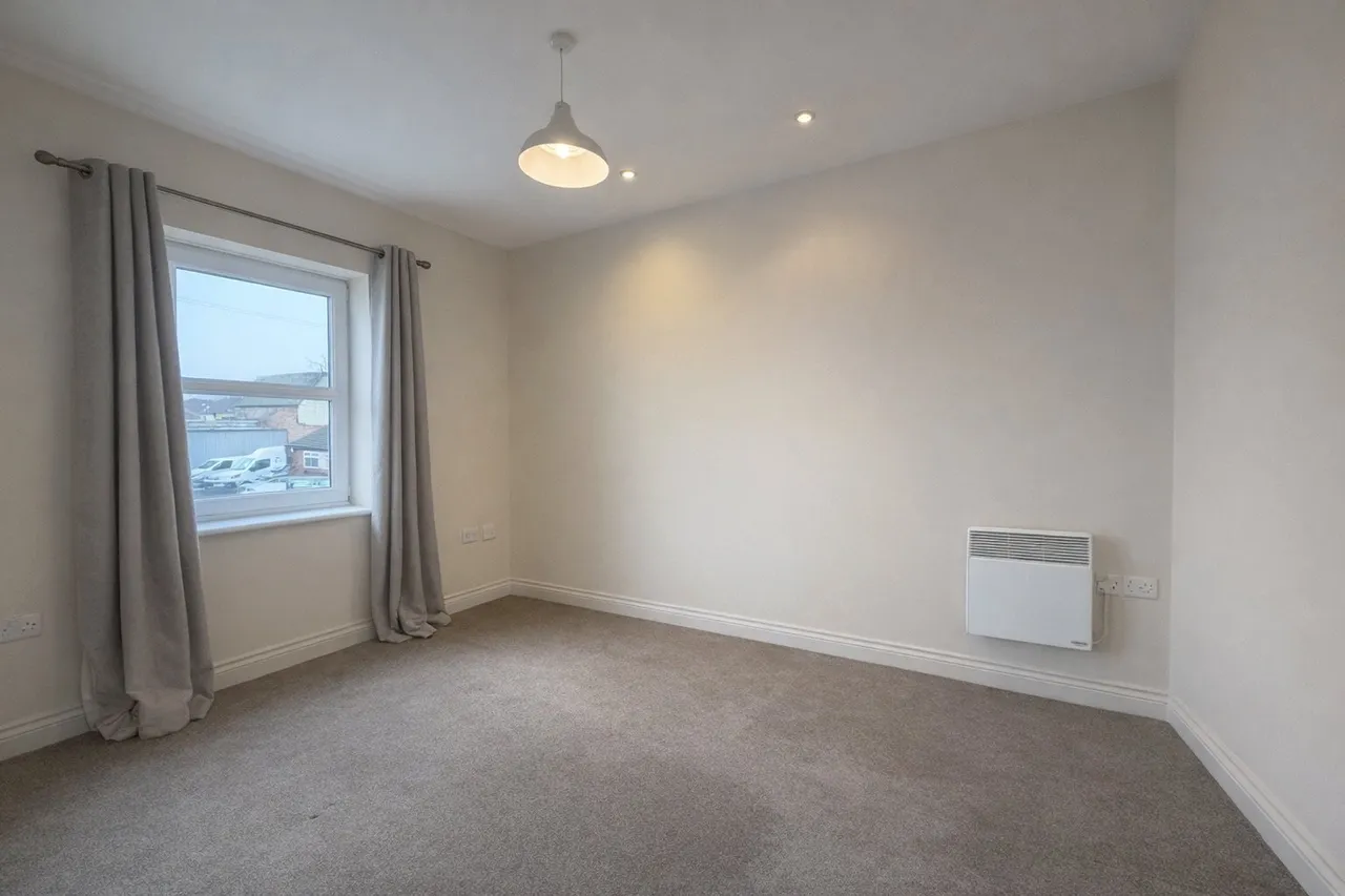 Kennington Avenue, Kingswood, Bristol, Gloucestershire, BS15, photo 7