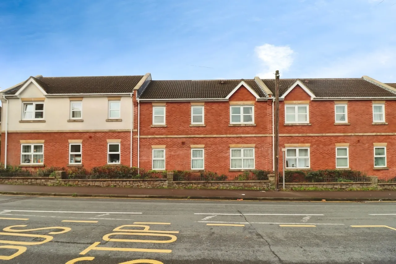 Kennington Avenue, Kingswood, Bristol, Gloucestershire, BS15, photo 12
