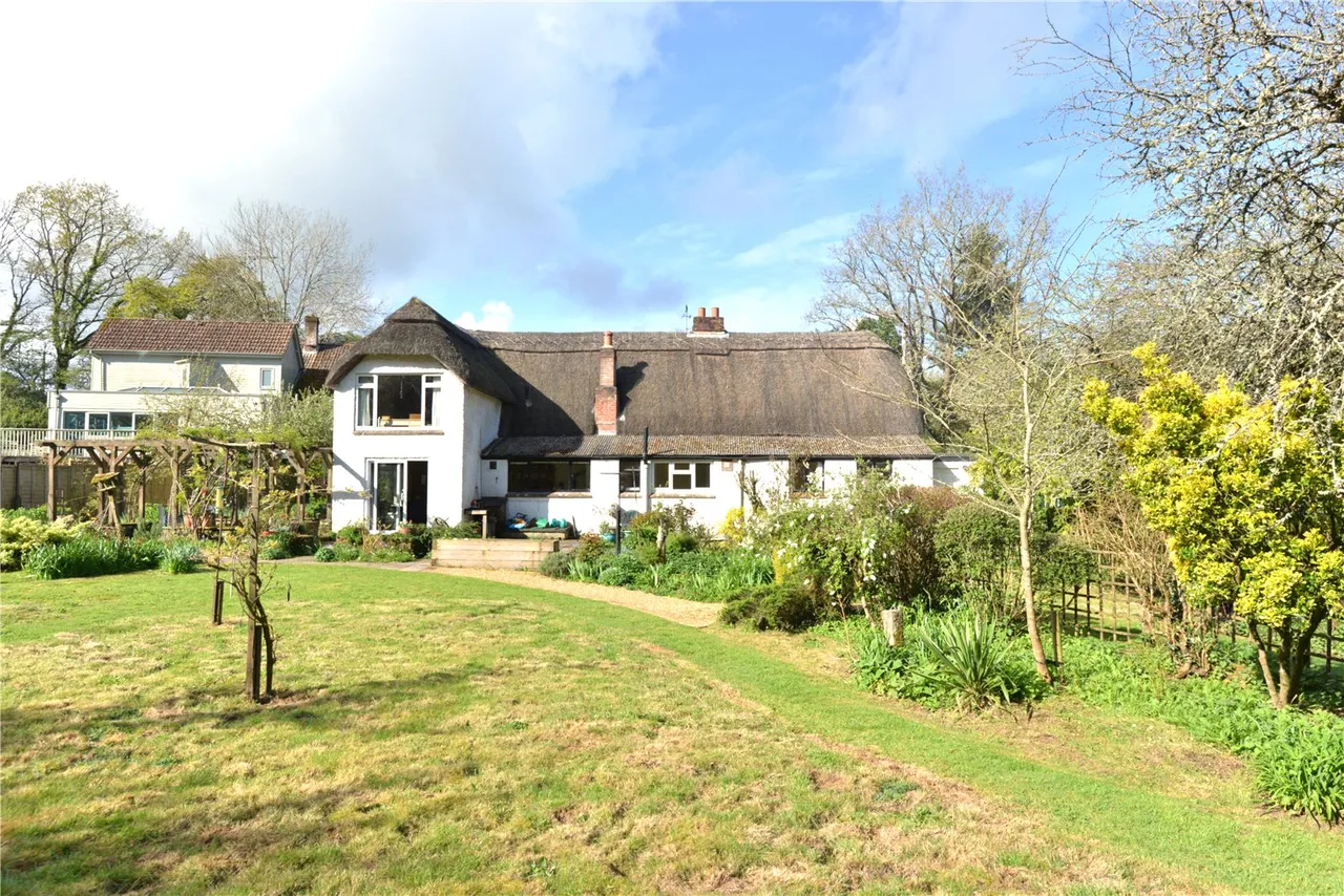 Rockbourne Road, Sandleheath, Fordingbridge, Hampshire, SP6 1QF, photo 18