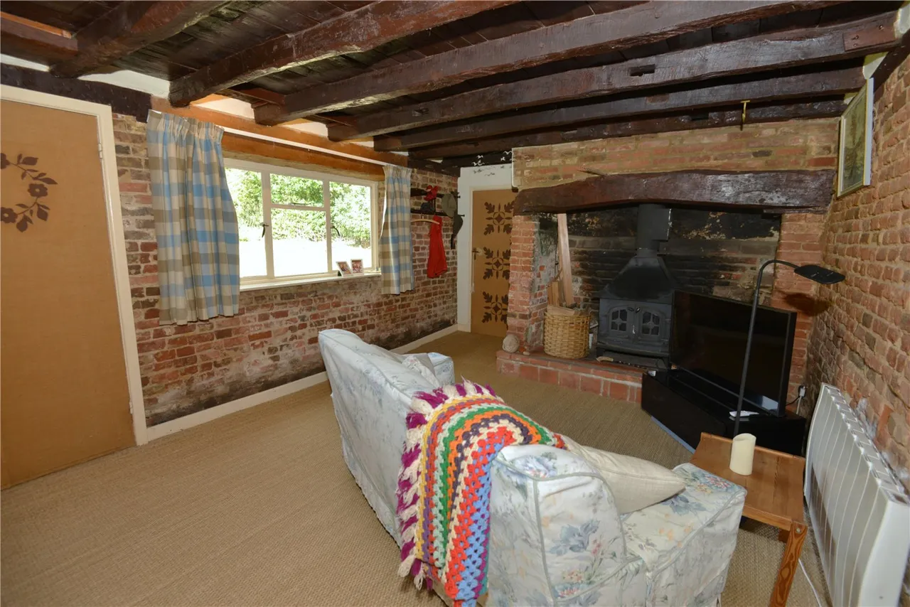 Rockbourne Road, Sandleheath, Fordingbridge, Hampshire, SP6 1QF, photo 9