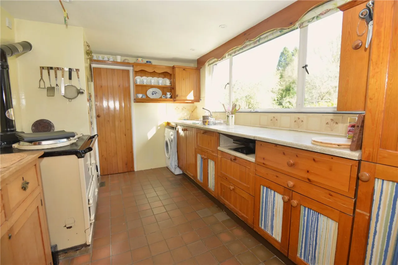 Rockbourne Road, Sandleheath, Fordingbridge, Hampshire, SP6 1QF, photo 4
