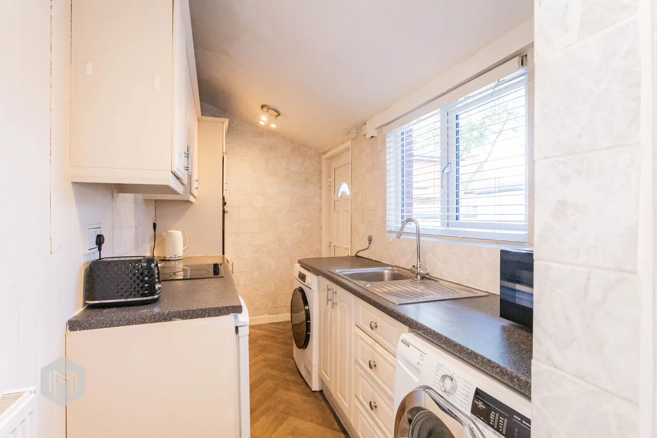 Dumers Lane, Radcliffe, Manchester, M26 2GN, photo 4