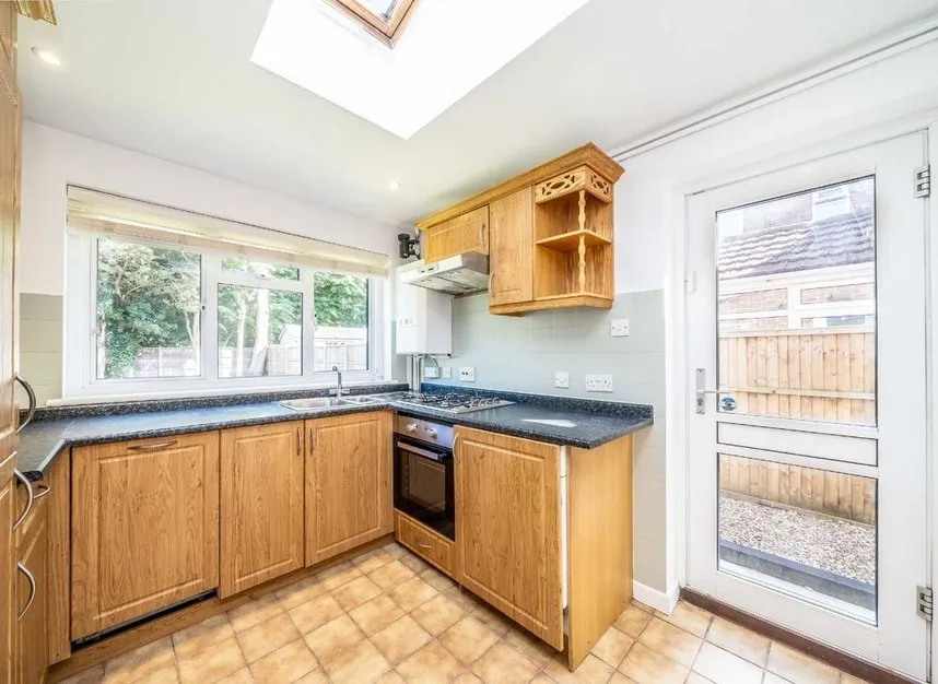 Hawkewood Road, Sunbury-On-Thames, TW16, photo 4