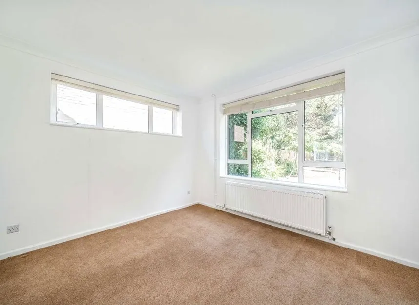 Hawkewood Road, Sunbury-On-Thames, TW16, photo 6