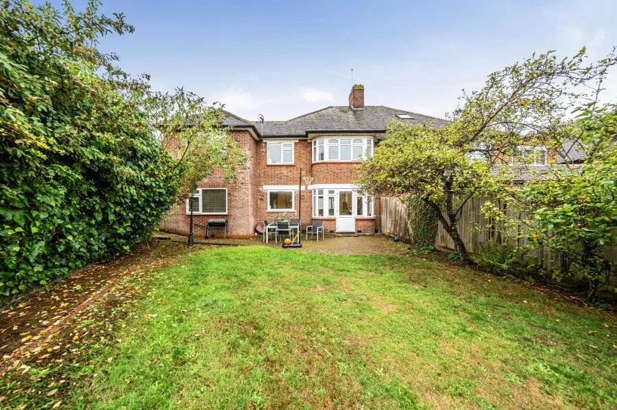 Hillcrest Gardens, London, N3, photo 21