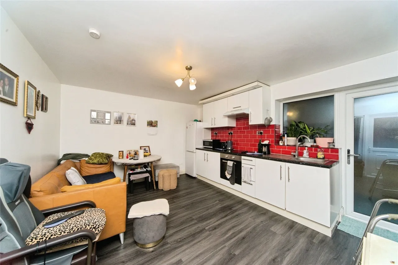Burrow Down, Eastbourne, BN20, photo 23