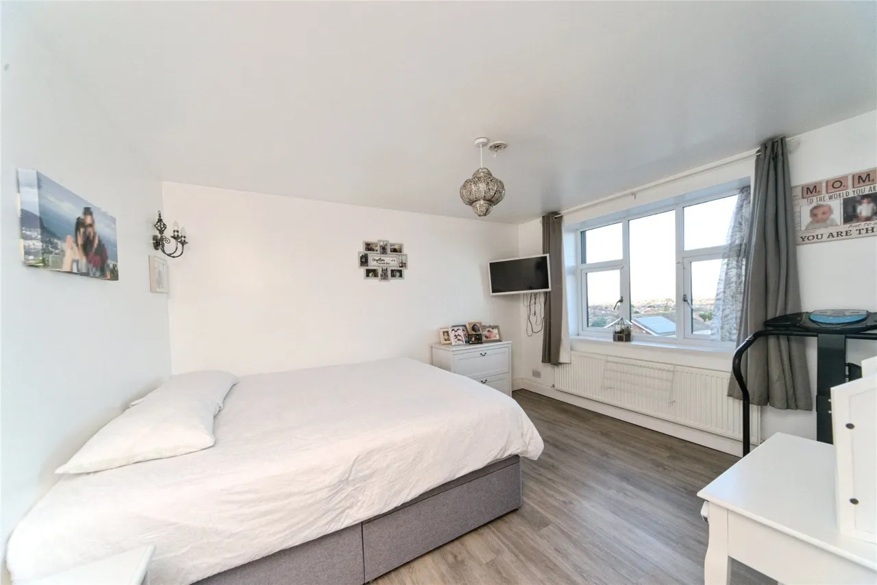 Burrow Down, Eastbourne, BN20, photo 8