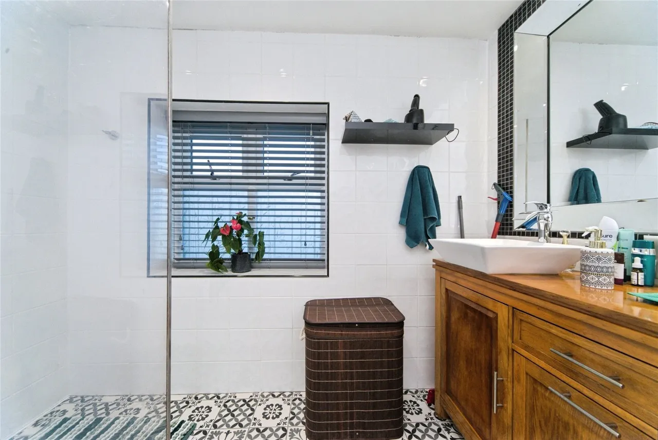 Burrow Down, Eastbourne, BN20, photo 21