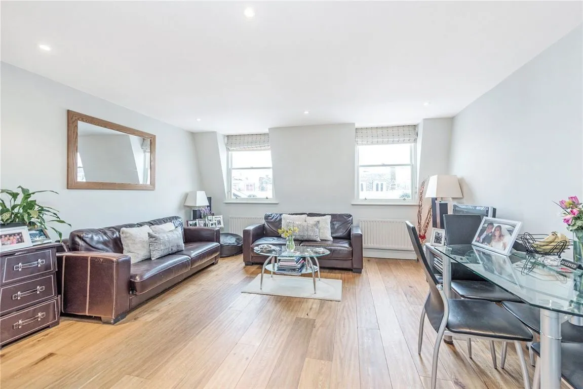 2 bed property for sale, Sutherland Street, Pimlico, SW1V