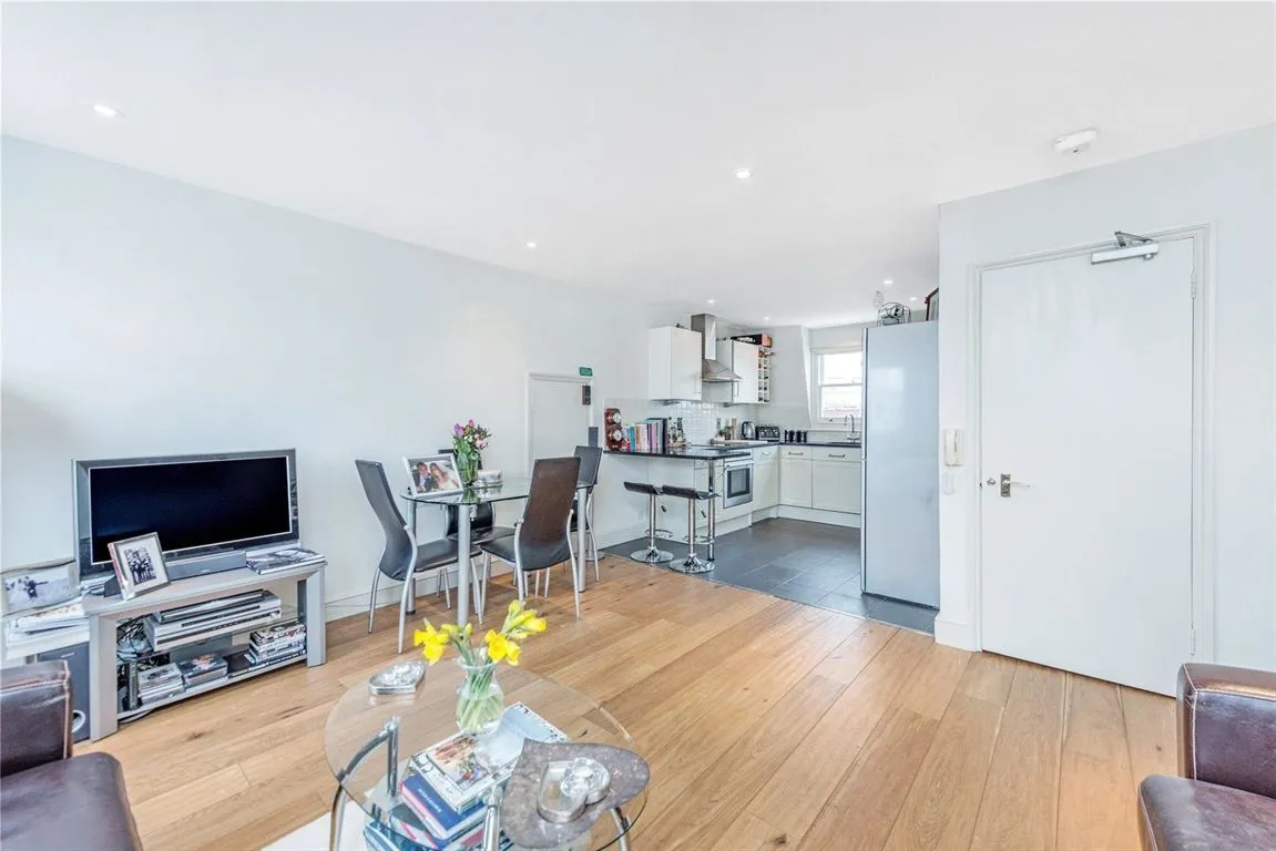 Sutherland Street, Pimlico, SW1V, photo 2