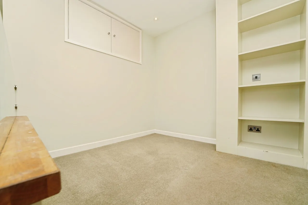 Pittville Circus Road, Cheltenham, GL52, photo 6
