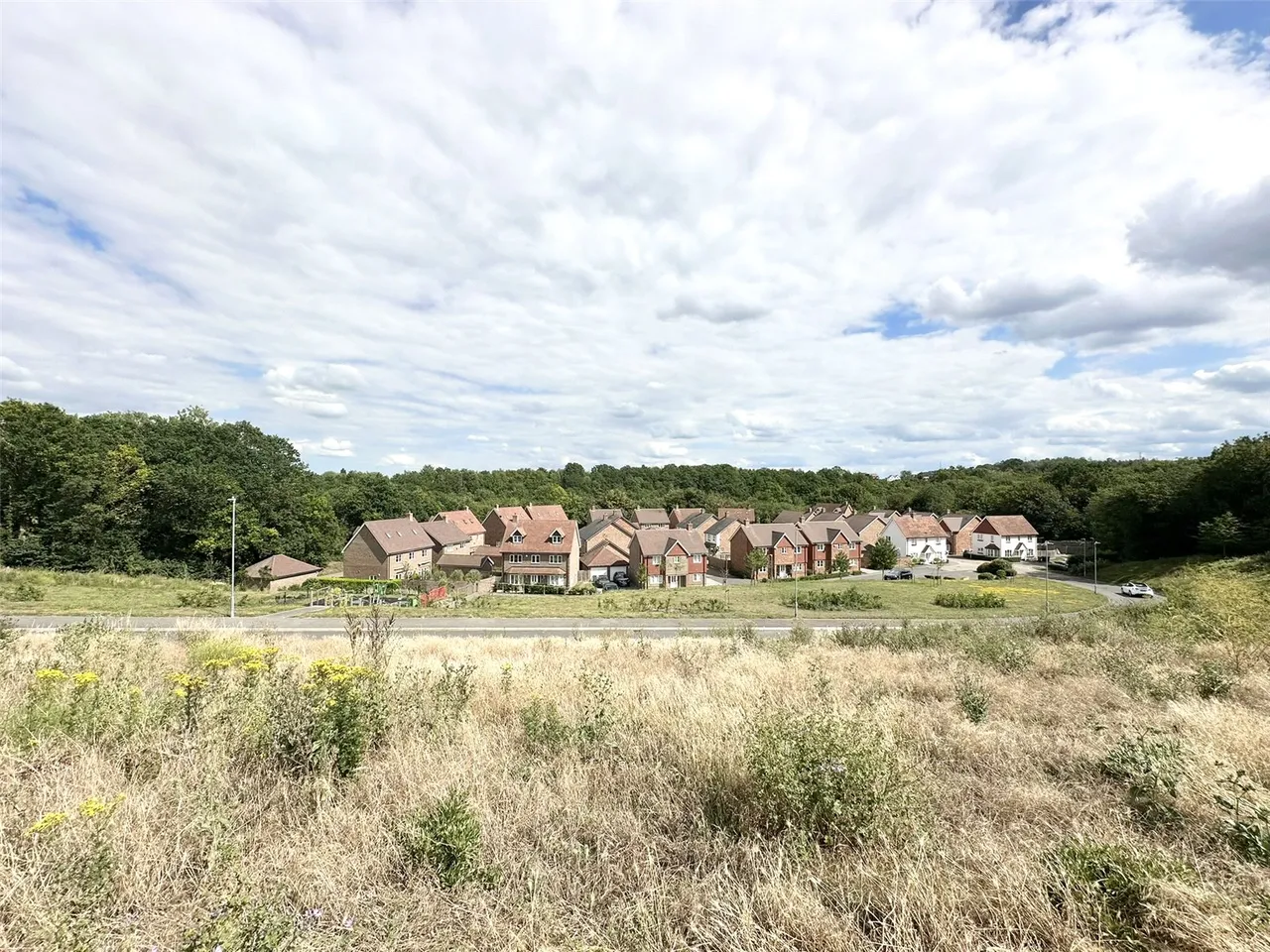 Norton Lane, Greenhithe, DA9, photo 17